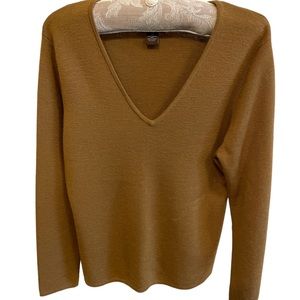 Fenn Wright Manson V-Neck Sweater NWOT